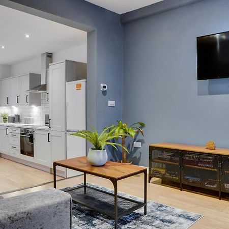 Birkenhead - 2 Bedroom House ภายนอก รูปภาพ