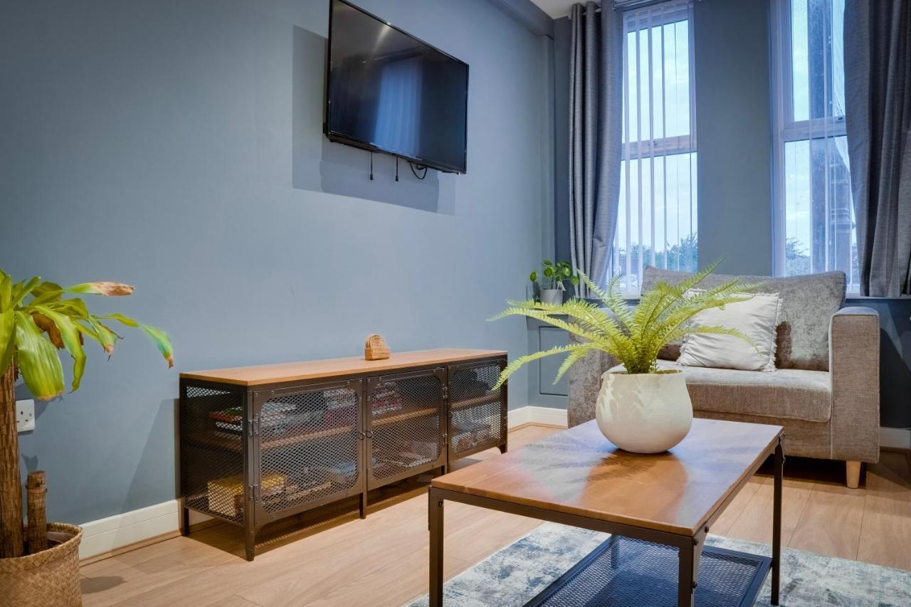 Birkenhead - 2 Bedroom House ภายนอก รูปภาพ