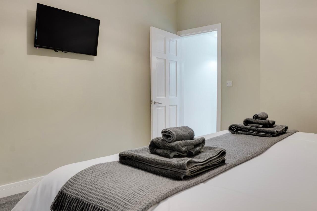 Birkenhead - 2 Bedroom House ภายนอก รูปภาพ